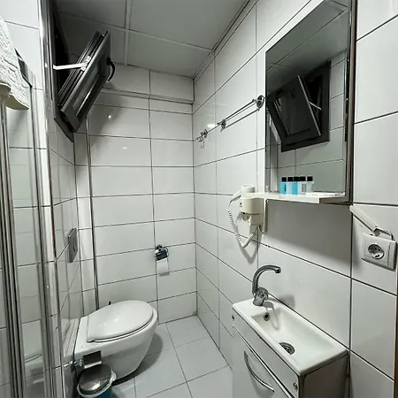 Hotel Mojo 3*