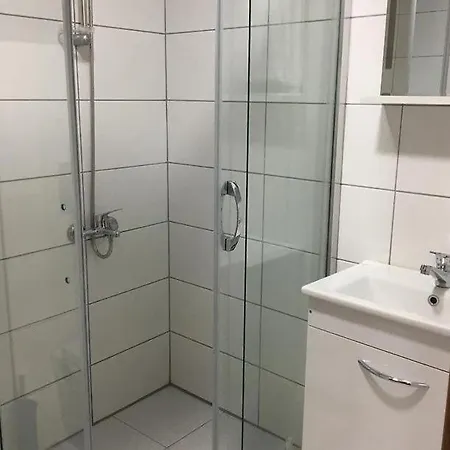 Mojo Hotel 3*